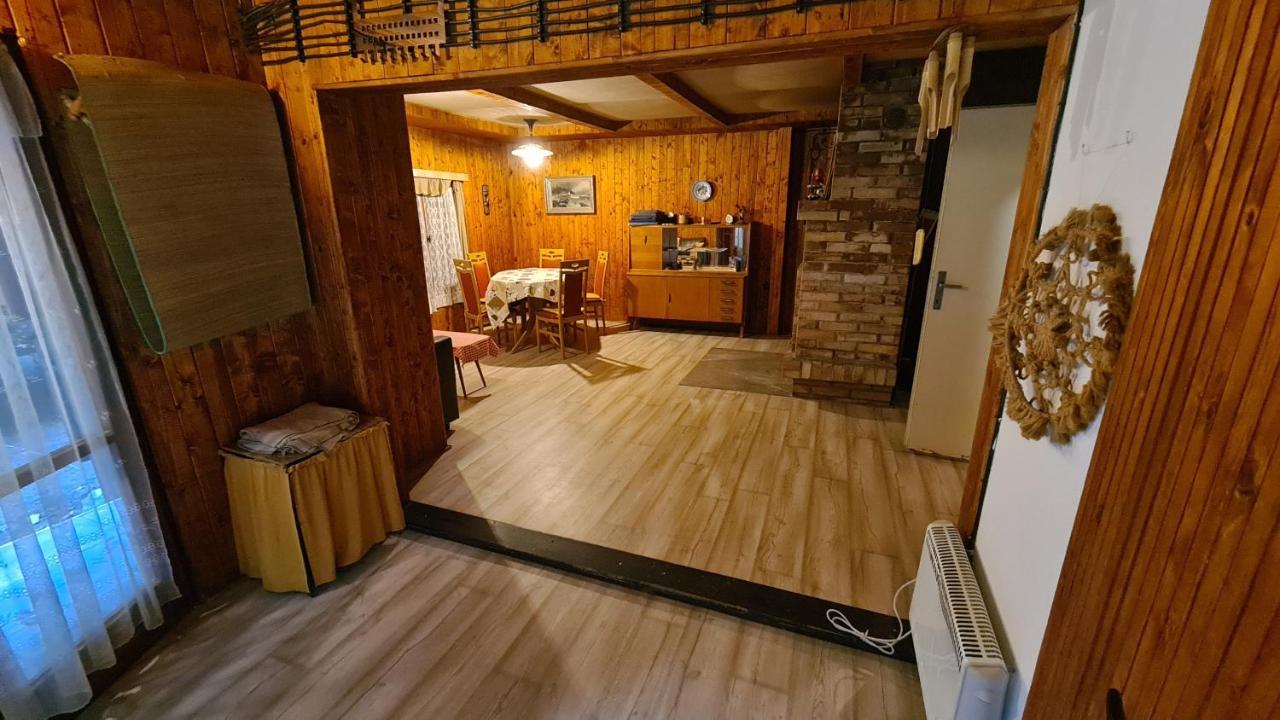 Slovak Cottage Near Bratislava In The Heart Of The Carpathians モドラ エクステリア 写真